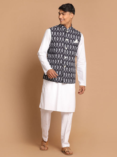 Vastramay Men's Black Ikkat Printed Cotton Nehru Jacket With White Kurta And Pyjama Set